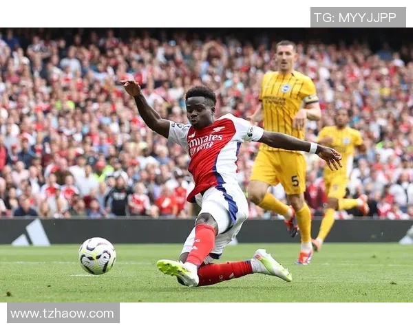 友谊赛阿森纳与热刺战成平局争议判罚引发全场热议