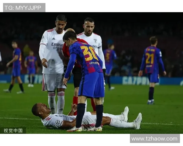 西甲激战本菲卡与巴萨握手言和转会传闻引发热议