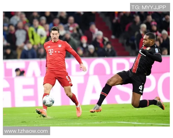 德甲激战拜仁大胜AC米兰神奇扑救成比赛转折点分析